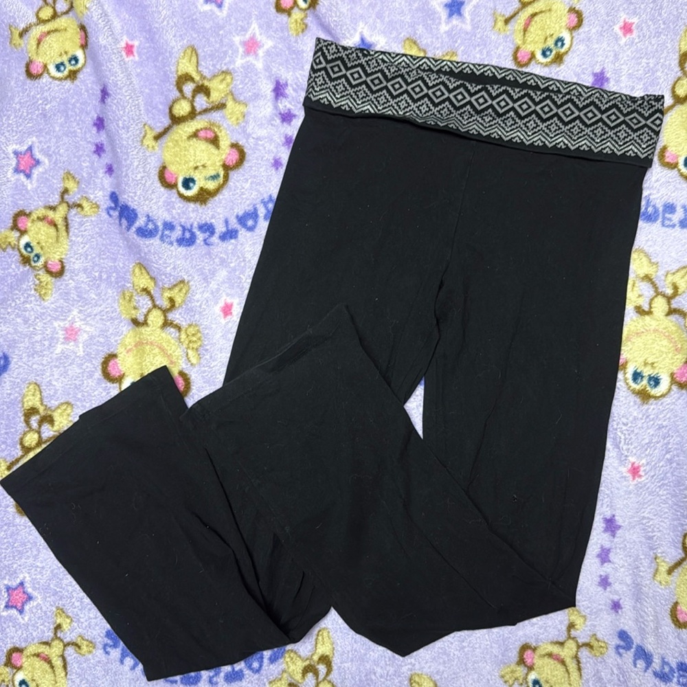 VS Yoga pants size Medium